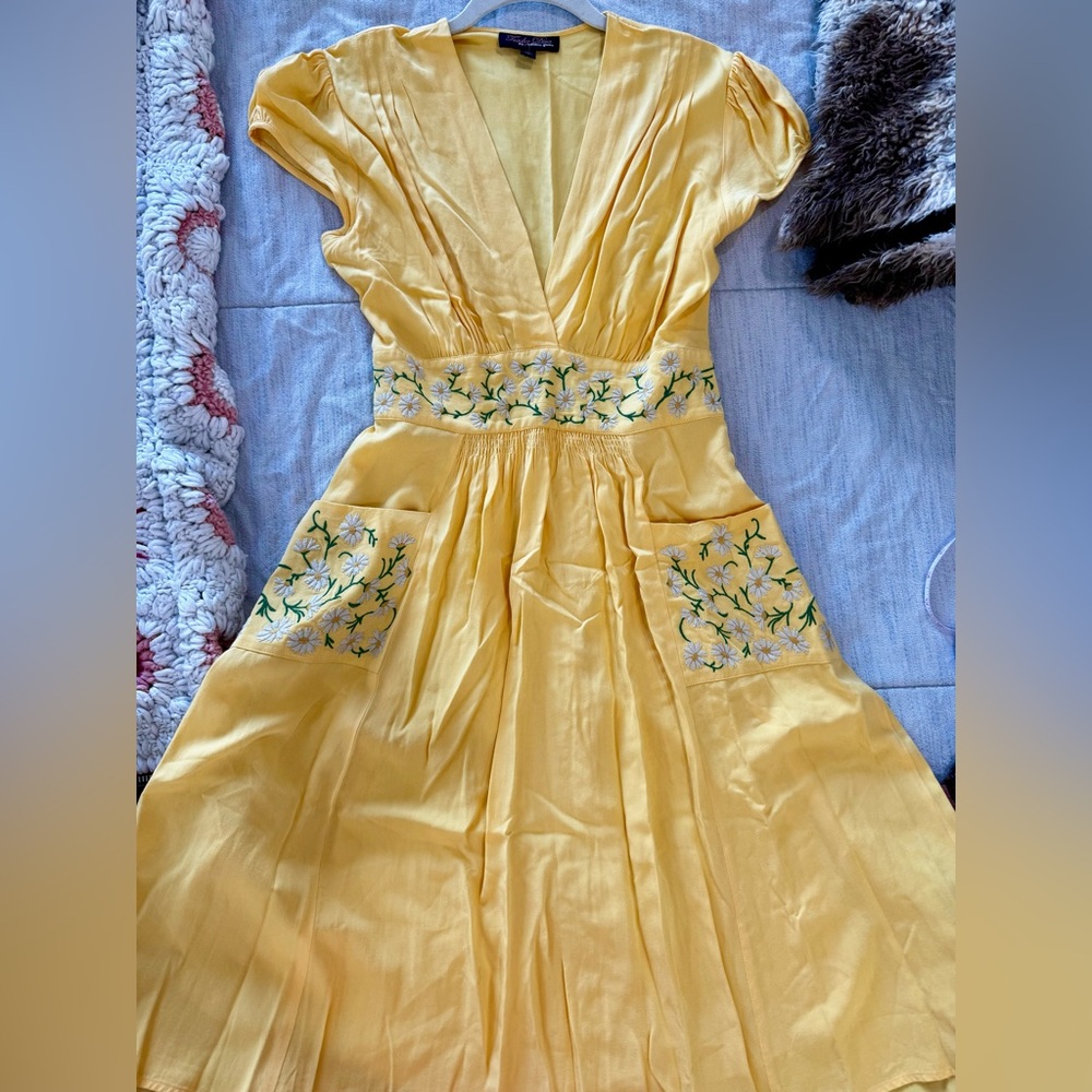 Trashy Diva Daisy Mae Yellow Embroidered Dress size 8 - Picture 2 of 7